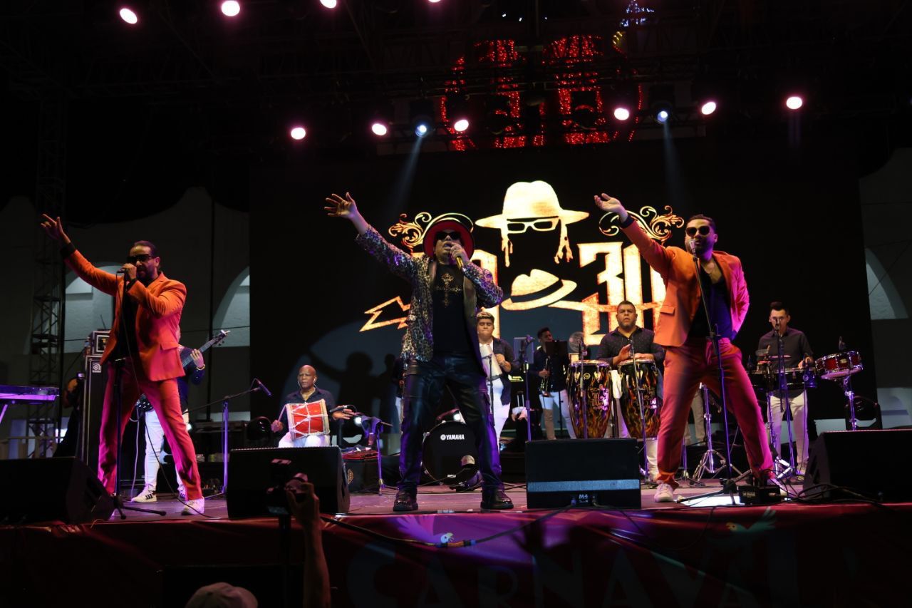 uploads/6/32/01 (822).Jpeg